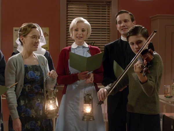 Call The Midwife - SOS sages-femmes: Noël 2014 - Épisode 1