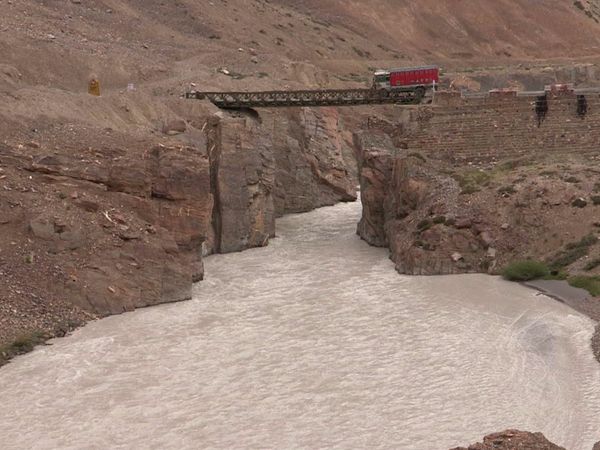 Deadliest Journeys - Ladakh