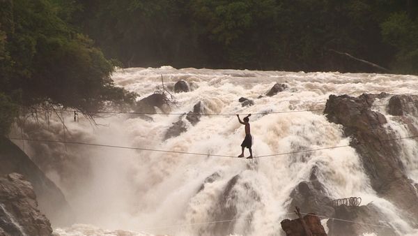 Deadliest Journeys - Vietnam