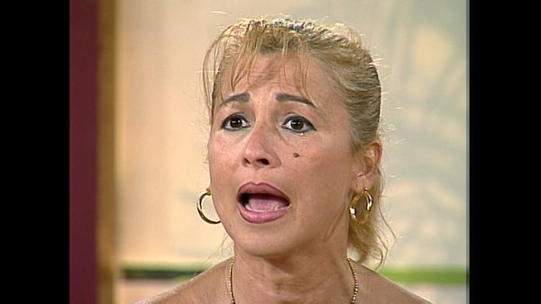 Sala de parejas - Tu mujer o el fútbol; Aire acondicionado; Más dinero para mi hijo
