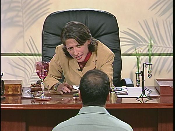Sala de parejas - La santa; Las rivales; Papá