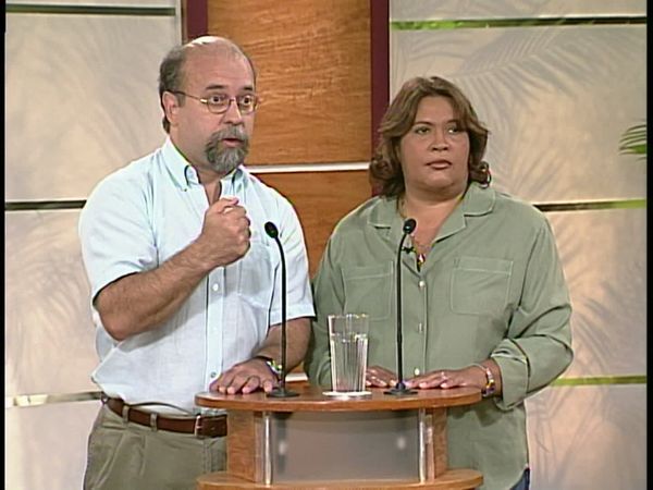 Sala de parejas - Comadres traidoras; Tacaño II; Par de negociantes
