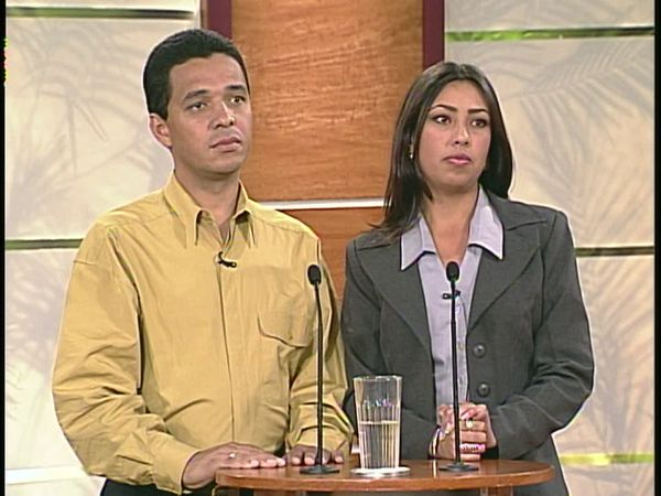 Sala de parejas - Mago; Desordenada; Hermana seductora