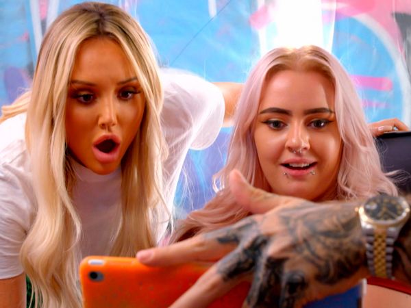 Tattoo a dos - Episodio 404