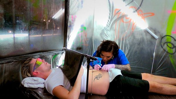 Tattoo a dos - Episodio 406