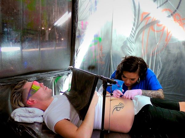 Tattoo a dos - Episodio 406