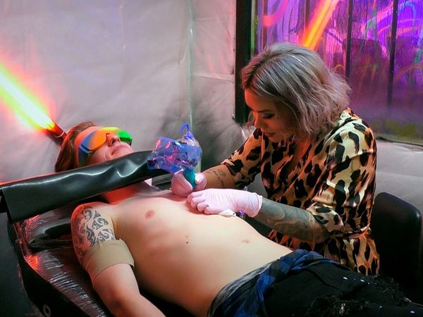 Tattoo a dos - Episodio 307