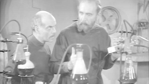Flash Gordon Conquers the Universe - The Palace of Terror