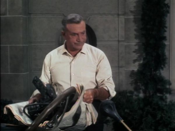 The Beverly Hillbillies - Thanksgiving Spirit