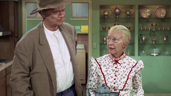 The Beverly Hillbillies - The Gypsy's Warning