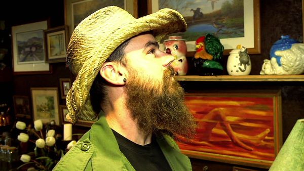 Marty et Bam Bam Brocantent - Une visite chez Howard