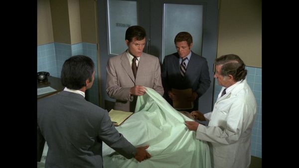 Hawaii Five-0 - You Don't Have to Kill to Get Rich