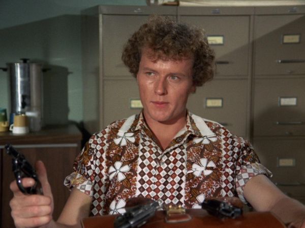 Hawaii Five-0 - The Bomber And Mrs. Moroney