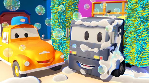 Car City: Tom's Car Wash - Marley el monster truck esta muy sucio / Carrie esta cubierta en basura plastica