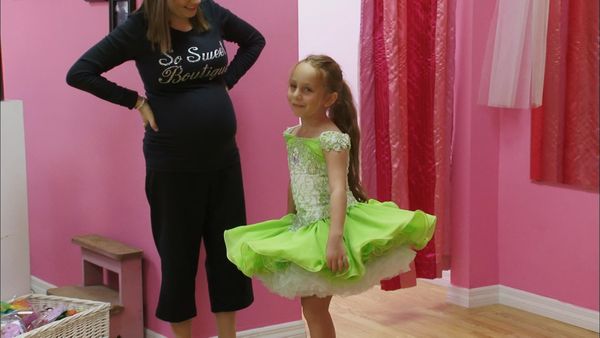 Little Miss Perfect - Jayne vs. Patience