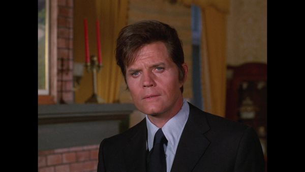 Hawaii Five-0 - Highest Castle, Deepest Grave