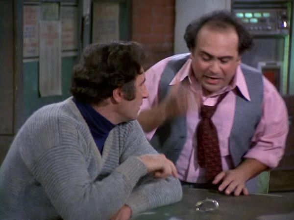 Taxi - Louie Meets The Folks