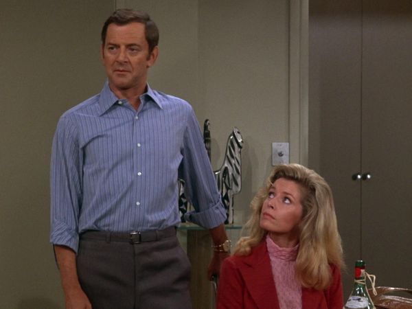The Odd Couple - Security Arms