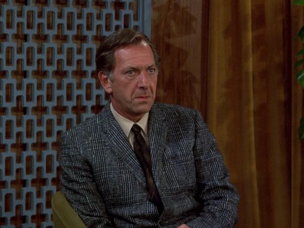 The Odd Couple - The Odd Couple Meet Their Host