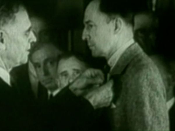 Les Héros de la Seconde Guerre Mondiale - Douglas MacArthur