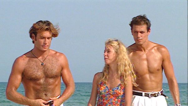 Les garçons de la plage - Coup de foudre