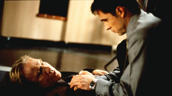 Earth: Final Conflict - One Taelon Avenue