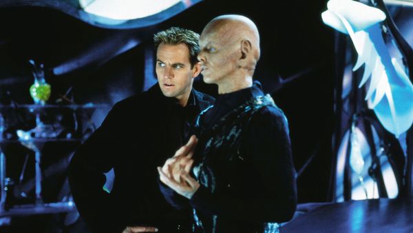 Earth: Final Conflict - Apparition