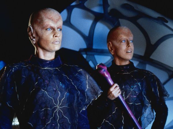 Earth: Final Conflict - Apparition