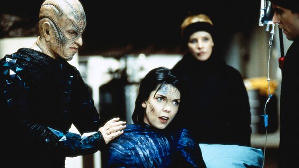 Earth: Final Conflict - Arrival