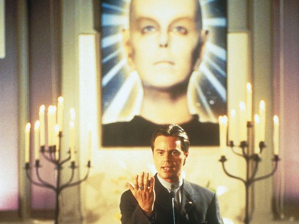 Earth: Final Conflict - Old Flame