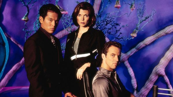 Earth: Final Conflict - A Stitch in Time