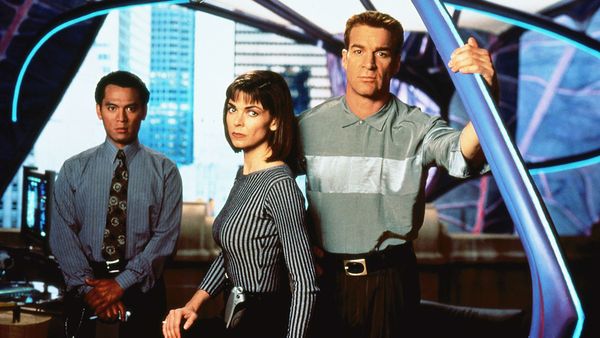 Earth: Final Conflict - Heroes and Heartbreak