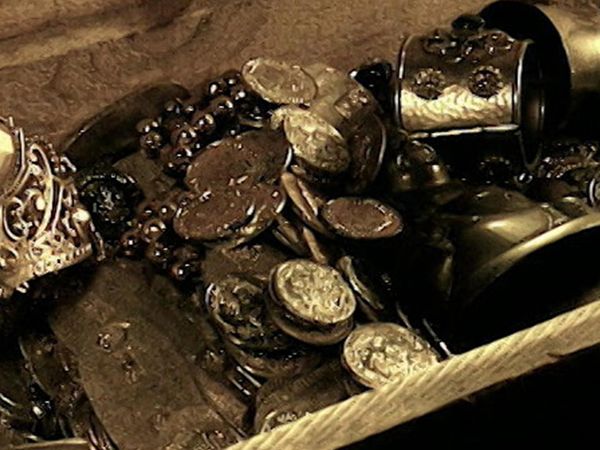 Raiders of the Lost Gold - The World's Greatest Treasure Hunt