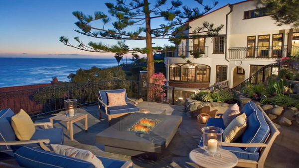 Living Large Hollywood - LA's Most Outrageous Beach Houses