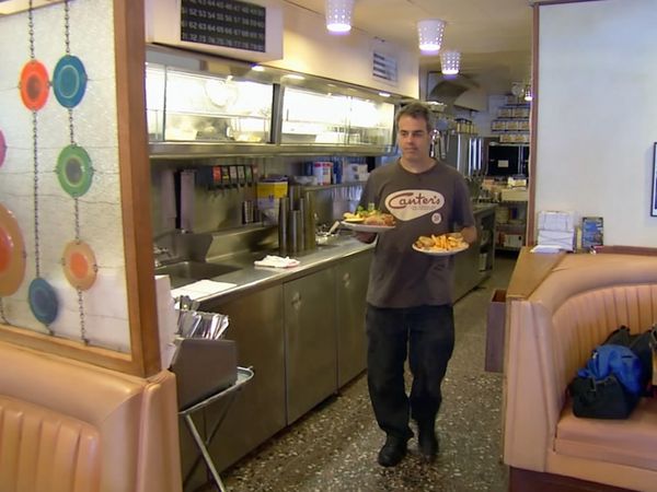 Living Large Hollywood - LA Celebrities' Foods Guilty Pleasures