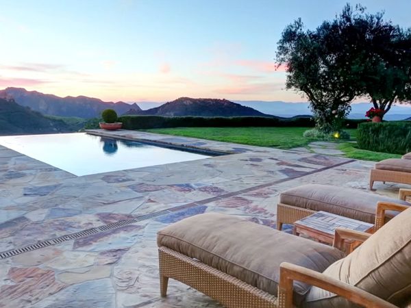 Living Large Hollywood - LA's Posh Private Pools