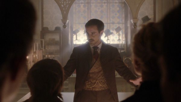 Le Paradis : Saison 1 - Épisode 1