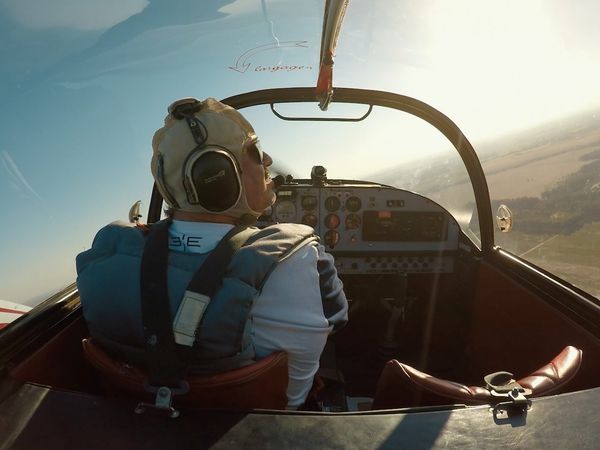 Aero, Por Trás da Aviação - Motor de Última Geração, Campeonato de Acrobacia e Avião Turboélice