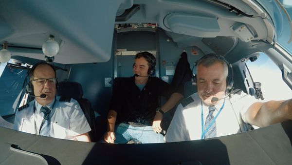 Aero, Por Trás da Aviação - Operações de Pátio de Aeroporto e o Maior Avião Executivo do Mundo