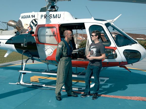 Aero, Por Trás da Aviação - Renovação de Licença de Piloto e Treinamento da Polícia Militar