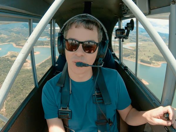 Aero, Por Trás da Aviação - Voo no clássico Paulistinha e lavatório dos aviões