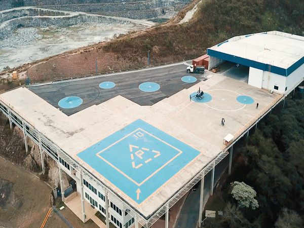 Aero, Por Trás da Aviação - Operação de helicópteros e Fly-by-wire