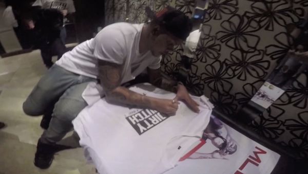 Lifestyle - One Day with Chuckie on the Road - Asia