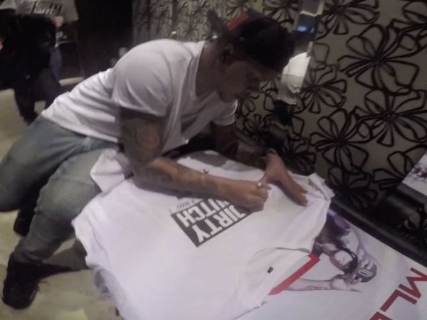 Lifestyle - One Day with Chuckie on the Road - Asia