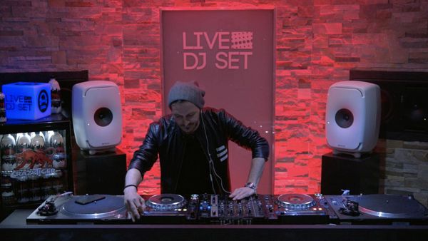 Live DJ Set - Burak Yeter