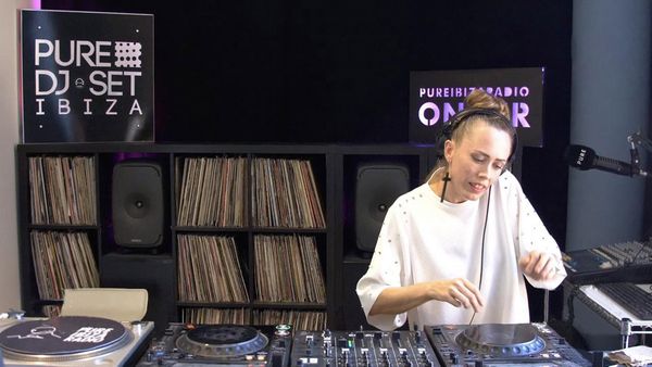 Live DJ Set - Sarah Main