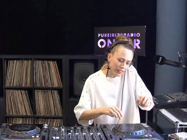 Live DJ Set - Sarah Main