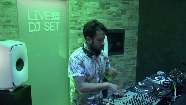 Live DJ Set - Takeshi