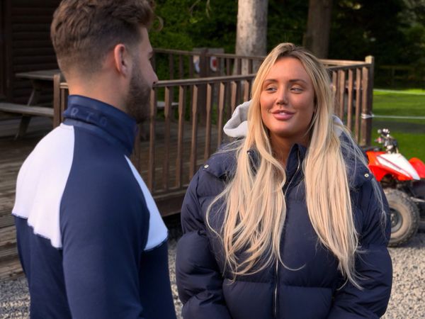 El show de Charlotte - Mamá se va a Islandia