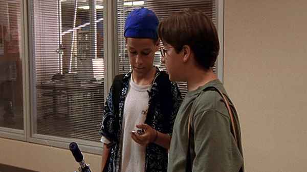 Degrassi : La Nouvelle Génération - Politique familiale